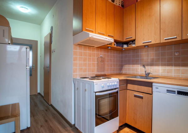 REZERVOVANÝ: Na predaj 1-izbový byt na Račianskej ulici s investičnou perspektívou