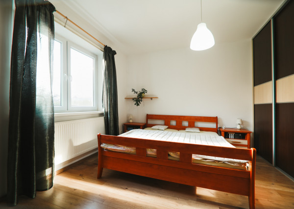 PREDANÉ: Na predaj priestranný rodinný dom v obci Beluša