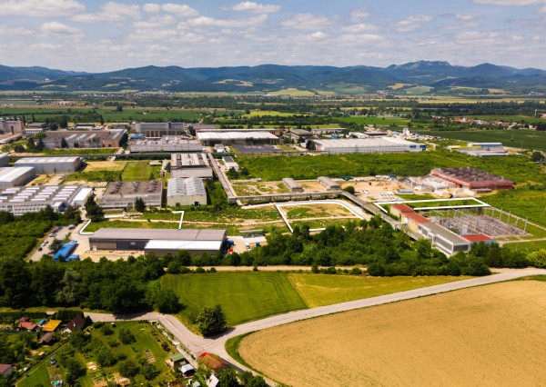 Na predaj priemyselný pozemok v lokalite- Dubnica nad Váhom, areál ZŤS