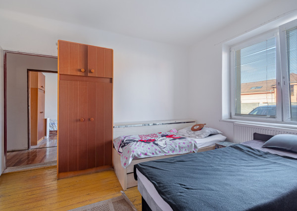 Na predaj rodinný dom s investičným potenciálom v Hrnčiarovciach nad Parnou