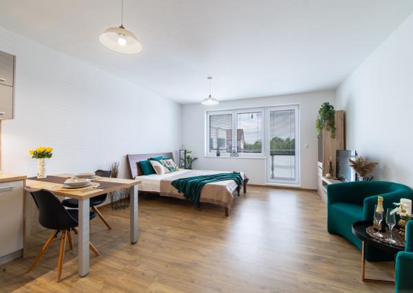 REZERVOVANÉ:Na predaj 1-izbový byt v centre Vrbového