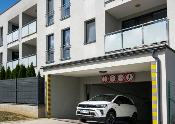 REZERVOVANÉ:Na predaj 1-izbový byt v centre Vrbového