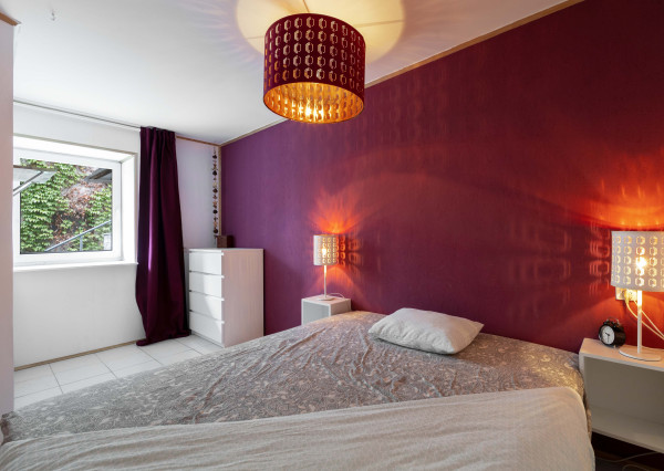 Na predaj 3-izbový byt s terasou, predzáhradkou a parkovacím miestom v obci Lipovec