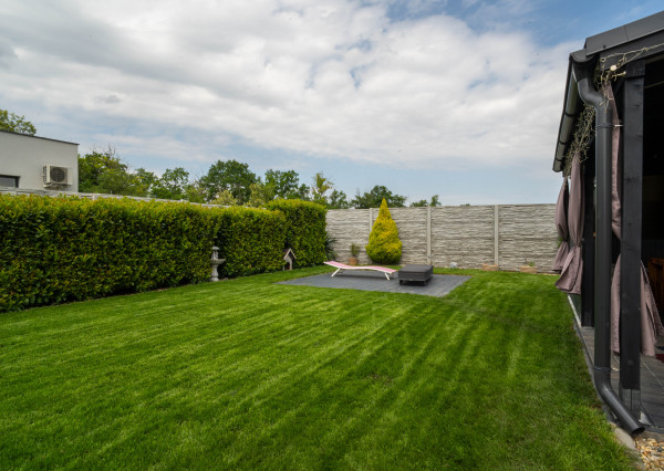 REZERVOVANÉ:Na predaj rodinný dom s terasou v Dunajskej Lužnej