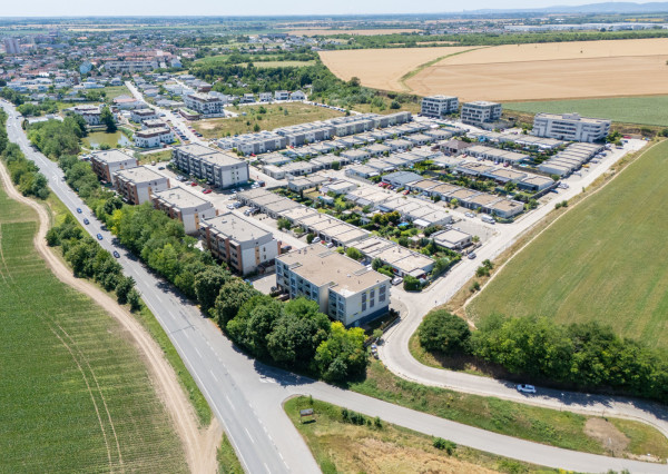 REZERVOVANÉ: Na predaj priestranný 3-izbový byt na Slávičej ulici v Senci