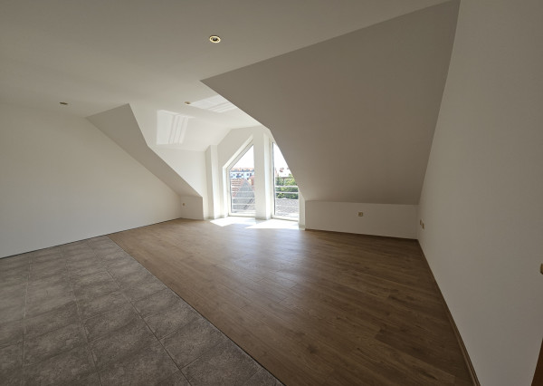 Na prenájom  3-izbový byt v Malackách na ulici Radlinského