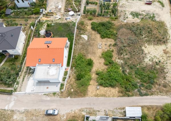 Na predaj pozemok vo viniciach v Pezinku - Grinava