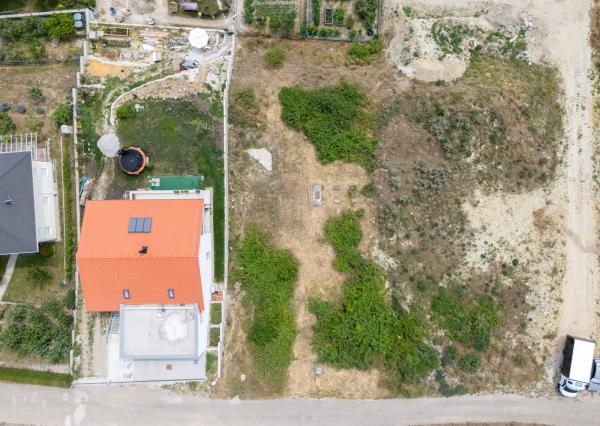 Na predaj pozemok vo viniciach v Pezinku - Grinava