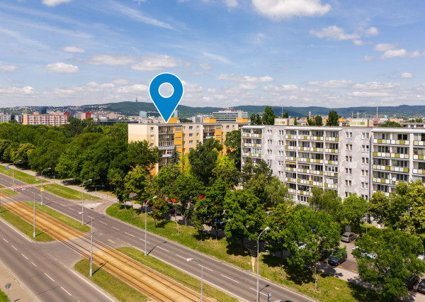 REZERVOVANÉ: Na predaj priestranný 3-izbový byt v Bratislave - Ružinov