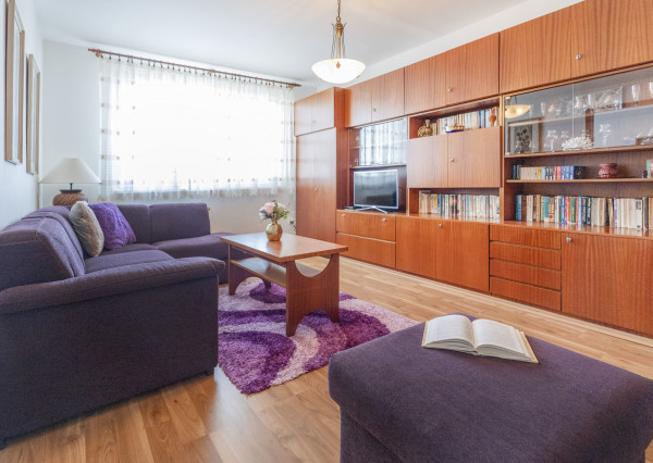 Na predaj 3-izbový byt v Bratislave-Podunajské Biskupice