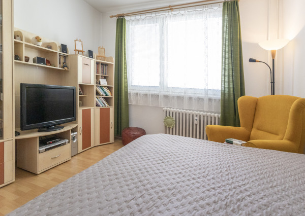 Na predaj 3-izbový byt v Bratislave-Podunajské Biskupice