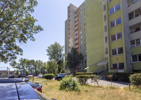 Na predaj 3-izbový byt v Bratislave-Podunajské Biskupice