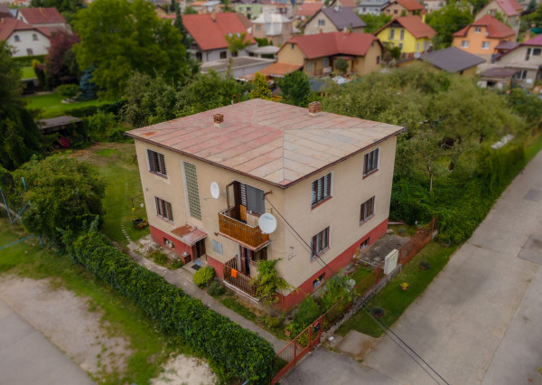 Na predaj 6-izbový rodinný dom v Považskom Chlmci