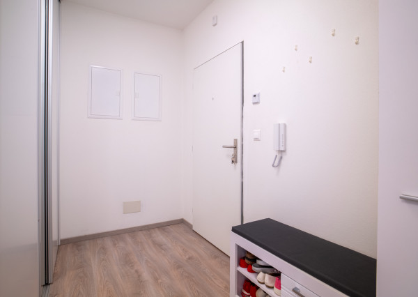 REZERVOVANÉ: Na predaj moderný 2-izbový byt v Kostolišti