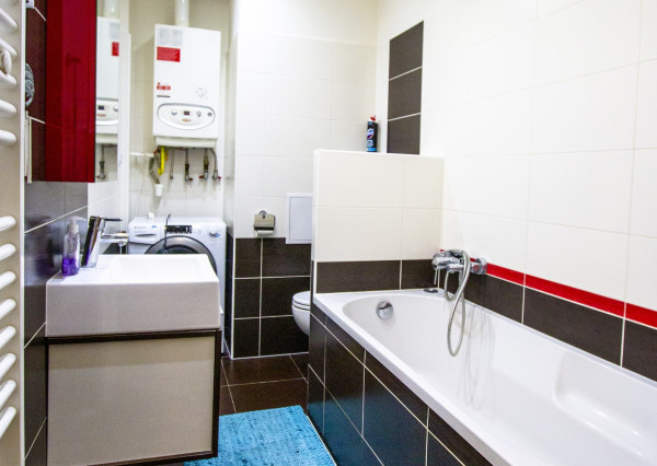 Na prenájom 2-izbový byt s veľkým slnečným balkónom v Hviezdoslavove