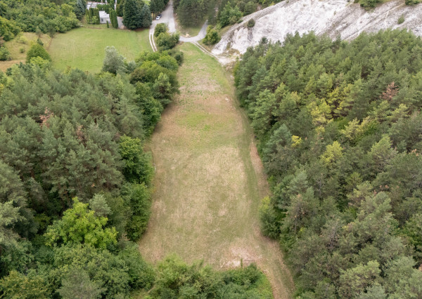 Na predaj investičný pozemok v obci Modrová