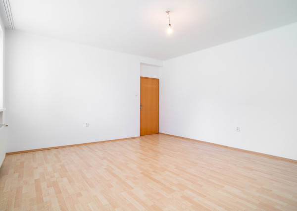 Na prenájom 5-izbový rodinný dom s udržiavanou záhradou v bratislavskej časti Kramáre