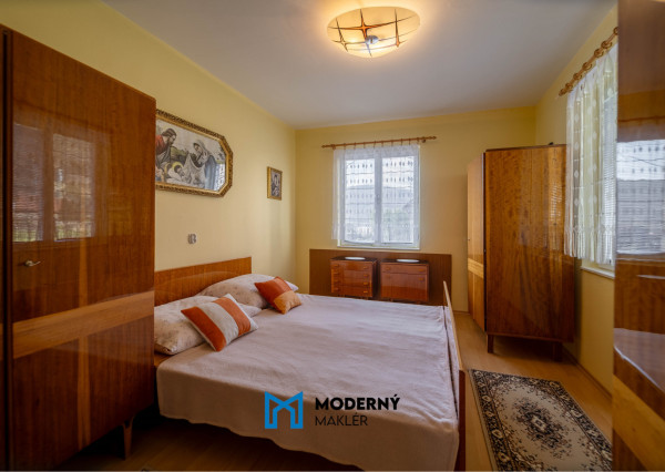 REZERVOVANÉ: Na predaj kompletne zariadený rodinný dom v obci Omšenie