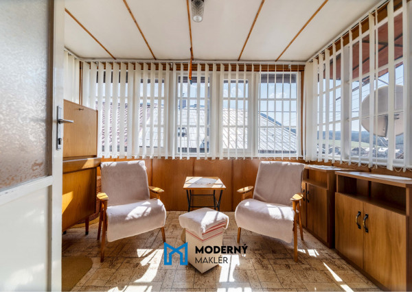 REZERVOVANÉ: Na predaj kompletne zariadený rodinný dom v obci Omšenie