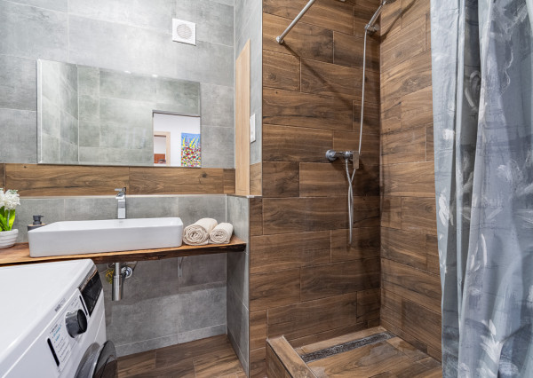 Na predaj kompletne zariadený 3,5-izbový byt v Dolnej Strede