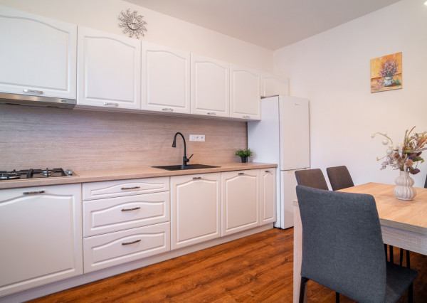 Na predaj rodinný dom s garážou v tichej časti Serede