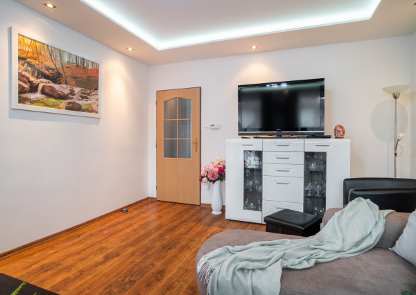 Na predaj rodinný dom s garážou v tichej časti Serede