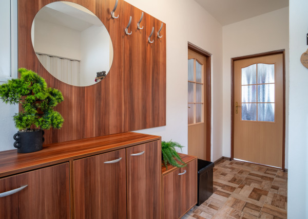 Na predaj rodinný dom s garážou v tichej časti Serede