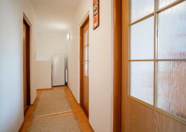 Na predaj rodinný dom s garážou v tichej časti Serede