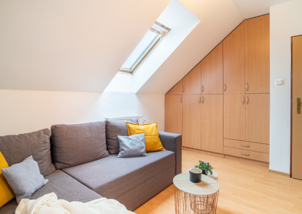 Na predaj rodinný dom s garážou v tichej časti Serede