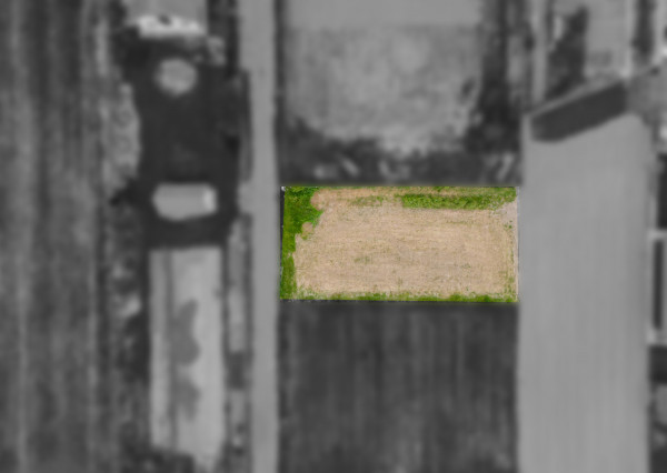 Na predaj pozemok s potenciálom výstavby v obci Horné Janíky