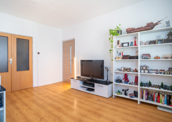 Na predaj atraktívny 2-izbový byt vo Vrábloch - Žitava