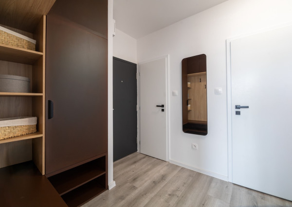 REZERVOVANÉ - Na predaj zariadený 4-izbový byt v Dúbravke