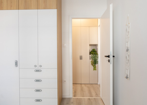 REZERVOVANÉ - Na predaj zariadený 4-izbový byt v Dúbravke