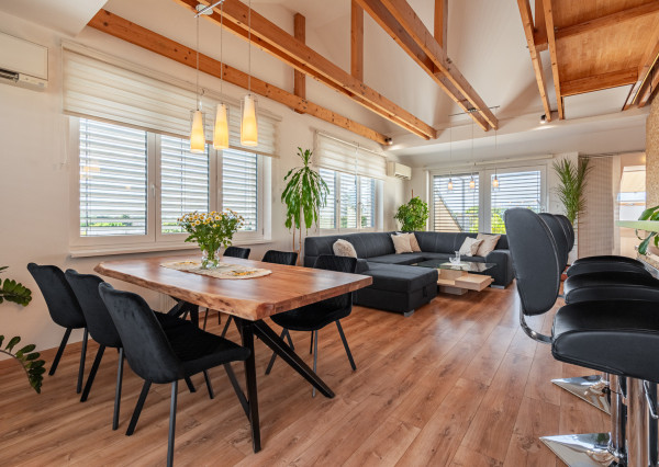 Na prenájom kompletne zariadený 4-izbový podkrovný byt v Ivanke pri Dunaji