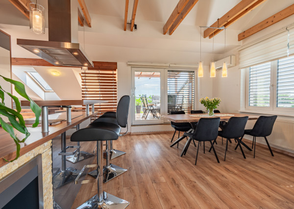 Na prenájom kompletne zariadený 4-izbový podkrovný byt v Ivanke pri Dunaji