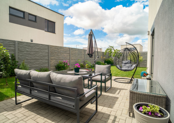 REZERVOVANÉ - Na predaj 5-izbový rodinný dom v Rovinke