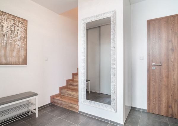 REZERVOVANÉ - Na predaj 5-izbový rodinný dom v Rovinke