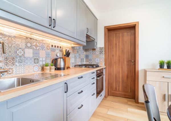 Na predaj priestranný 3-izbový byt s veľkou loggiou v Rači