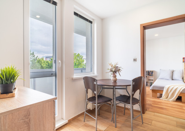 Na predaj priestranný 3-izbový byt s veľkou loggiou v Rači