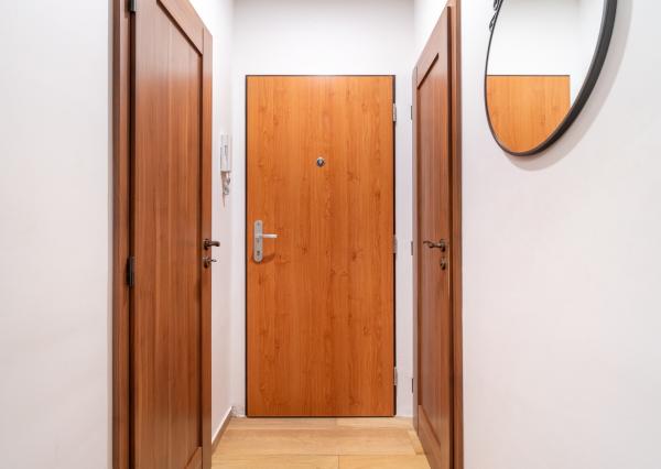 Na predaj priestranný 3-izbový byt s veľkou loggiou v Rači