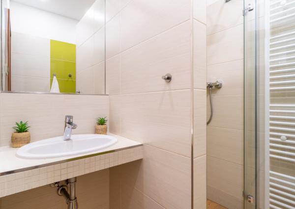 Na predaj priestranný 3-izbový byt s veľkou loggiou v Rači