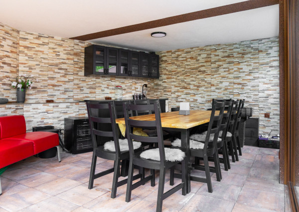 Na predaj rodinný dom s bazénom v Kysuckom Novom Meste