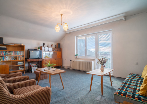 Na predaj 7-izbový rodinný dom v Studienke s investičným potenciálom