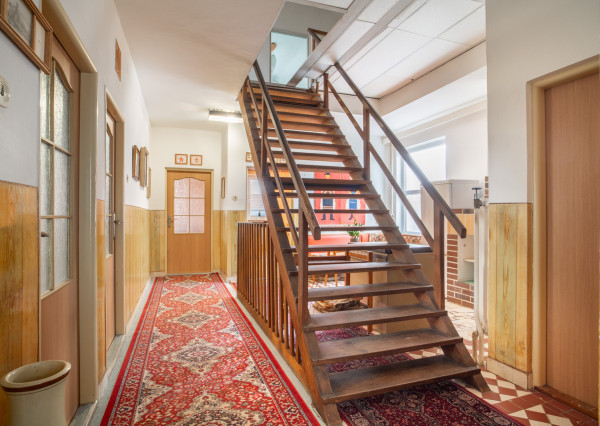 Na predaj 7-izbový rodinný dom v Studienke s investičným potenciálom