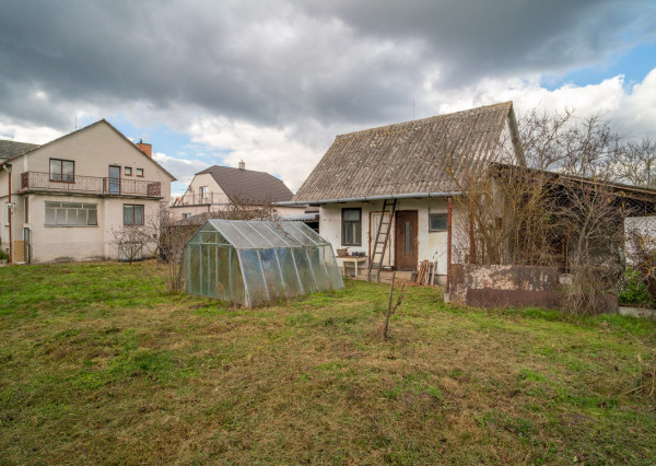 Na predaj 7-izbový rodinný dom v Studienke s investičným potenciálom