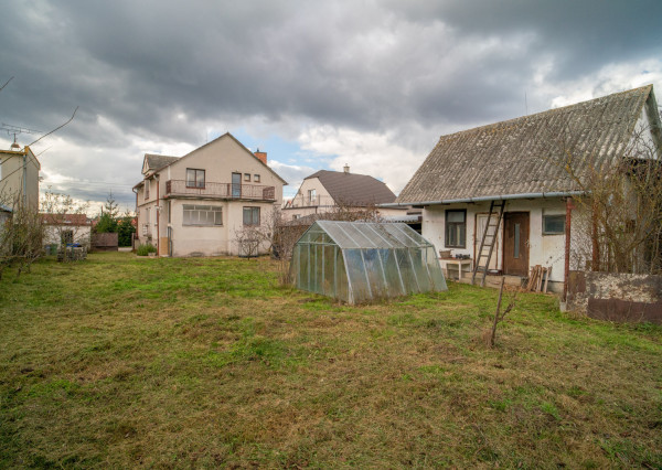 Na predaj 7-izbový rodinný dom v Studienke s investičným potenciálom
