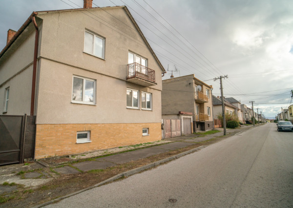 Na predaj 7-izbový rodinný dom v Studienke s investičným potenciálom