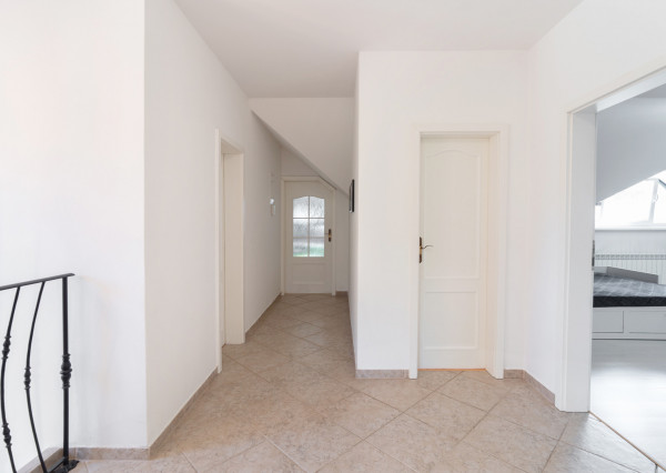 Na predaj 6-izbový rodinný v Zamarovciach