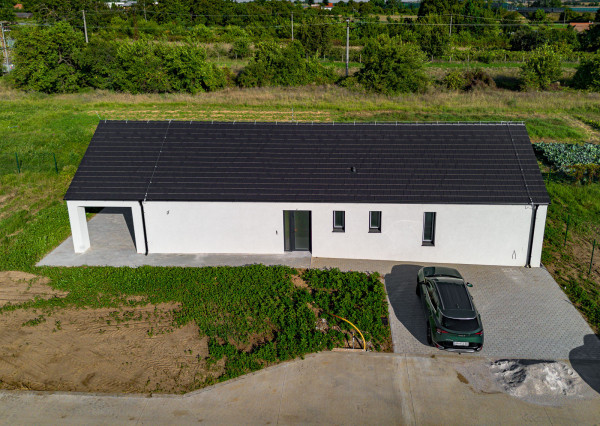 Na predaj moderný 4-izbový rodinný dom v Šoporni