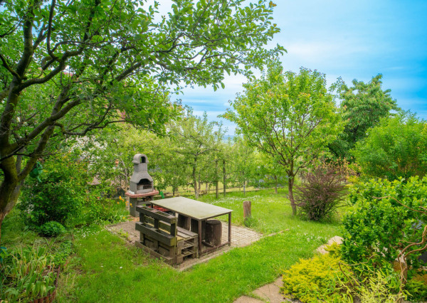 VÝRAZNÁ ZĽAVA: Na predaj záhradná chata s výhľadom na golfové ihrisko v Skalici